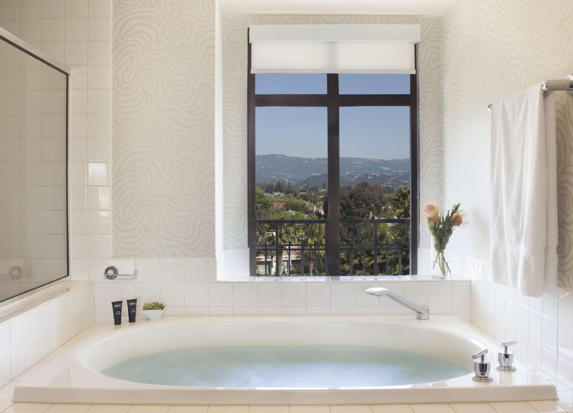 Juniper Hotel Cupertino, Curio Collection By Hilton Экстерьер фото